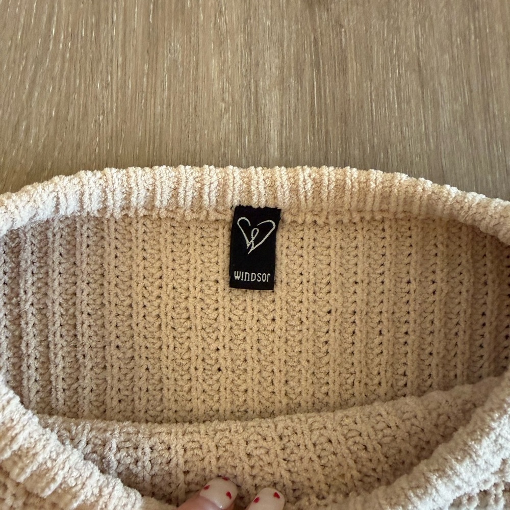 Windsor Three Color Cropped Sweater - Picture 3 of 3